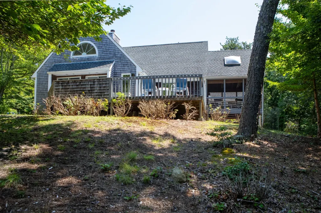 29 Old Nursery Lane Chilmark MA 02535