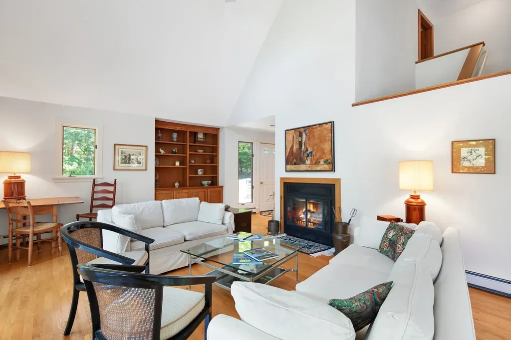 29 Old Nursery Lane Chilmark MA 02535