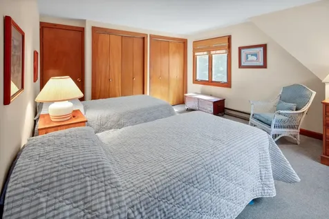 29 Old Nursery Lane Chilmark MA 02535