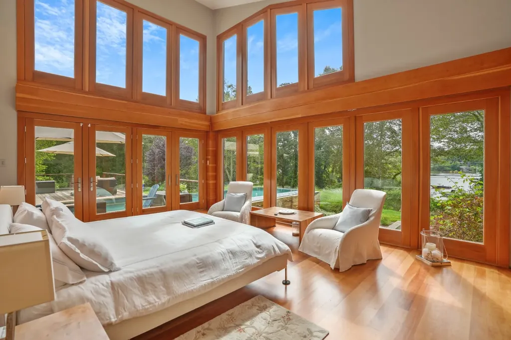 400 Barnes Road Oak Bluffs MA 02557