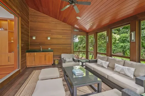 400 Barnes Road Oak Bluffs MA 02557