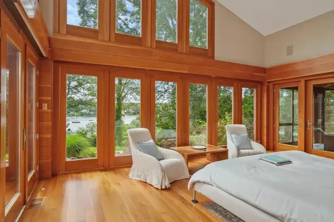 400 Barnes Road Oak Bluffs MA 02557