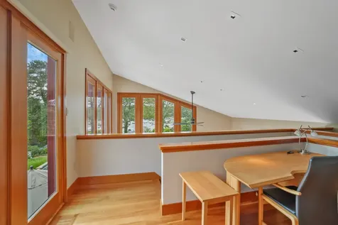 400 Barnes Road Oak Bluffs MA 02557