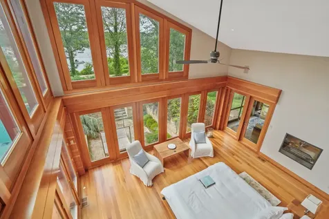 400 Barnes Road Oak Bluffs MA 02557