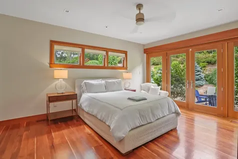 400 Barnes Road Oak Bluffs MA 02557