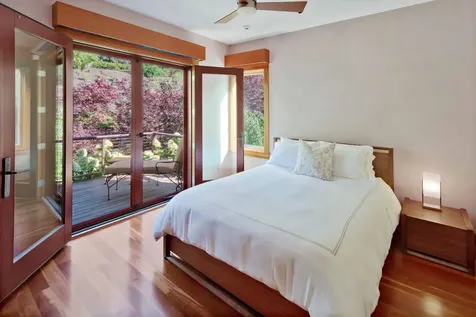 400 Barnes Road Oak Bluffs MA 02557