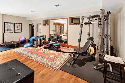400 Barnes Road Oak Bluffs MA 02557