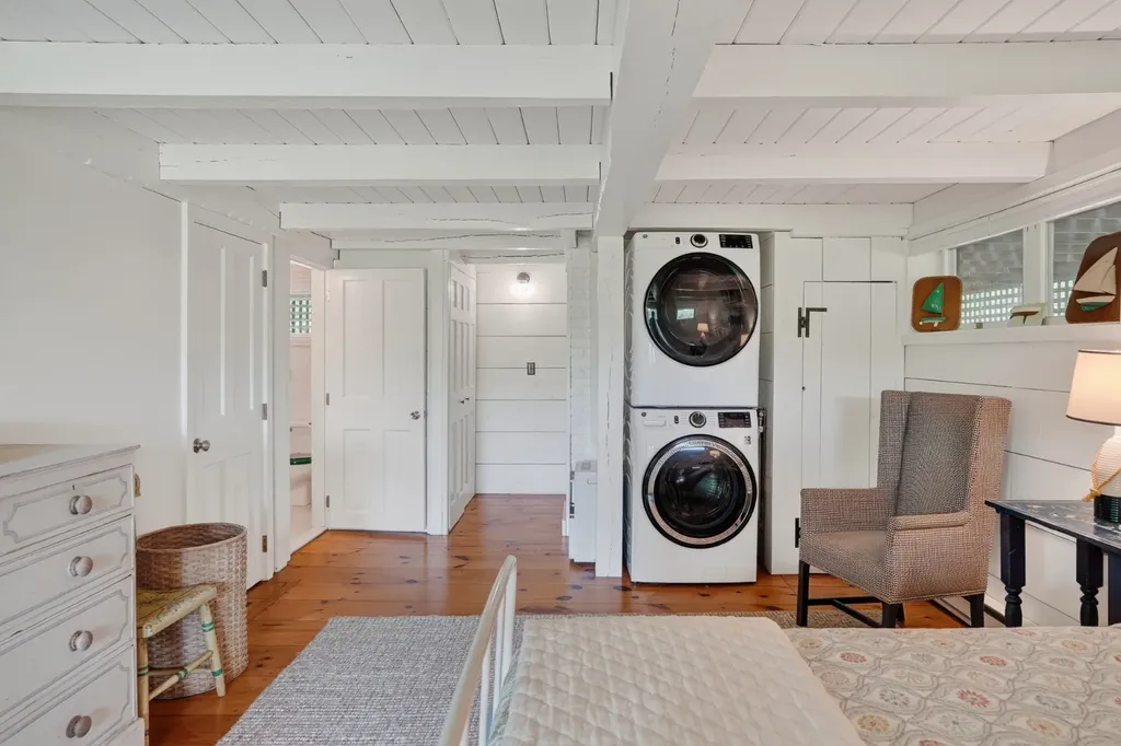 28 Black Point Road Chilmark MA 02535