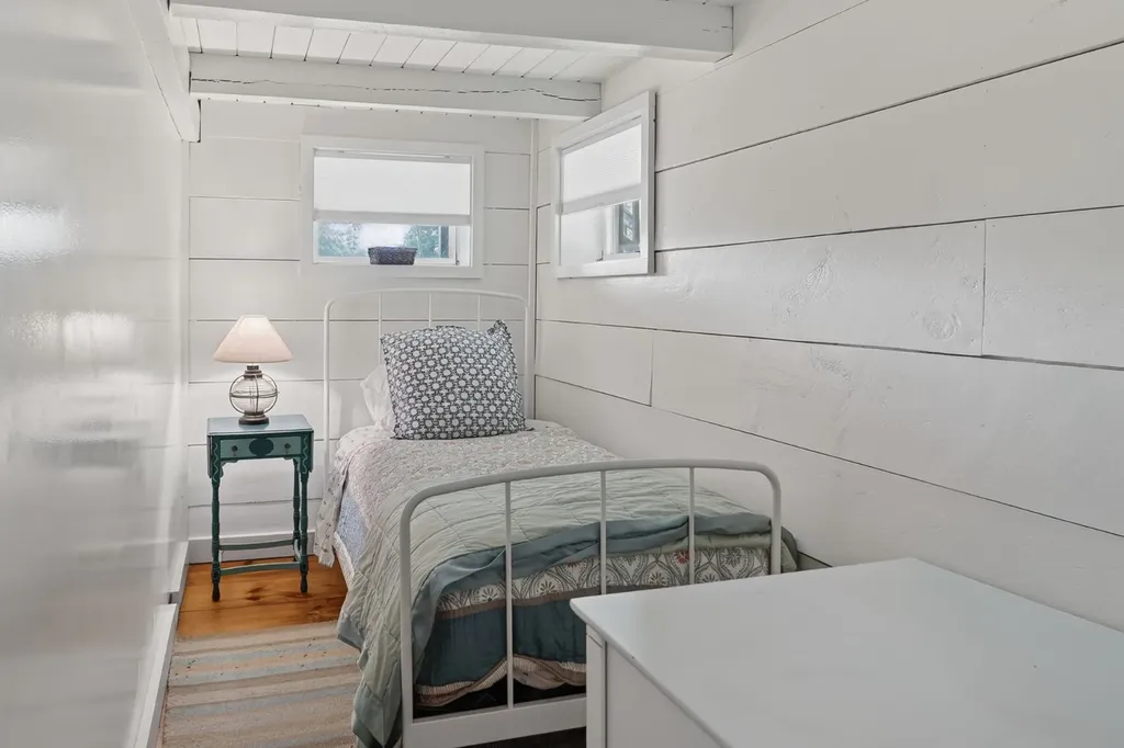 28 Black Point Road Chilmark MA 02535