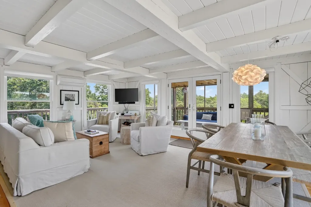 28 Black Point Road Chilmark MA 02535
