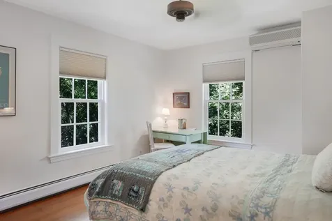 139 Main Street Vineyard Haven MA 02568