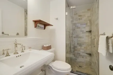 139 Main Street Vineyard Haven MA 02568