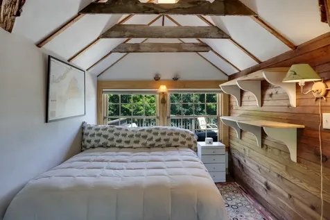 139 Main Street Vineyard Haven MA 02568