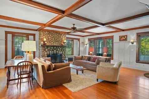 139 Main Street Vineyard Haven MA 02568