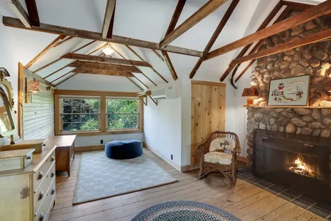 139 Main Street Vineyard Haven MA 02568