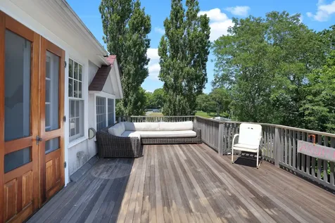 139 Main Street Vineyard Haven MA 02568