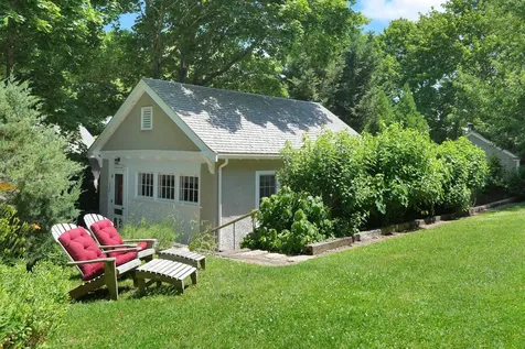 139 Main Street Vineyard Haven MA 02568