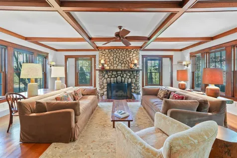 139 Main Street Vineyard Haven MA 02568