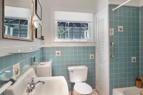 139 Main Street Vineyard Haven MA 02568