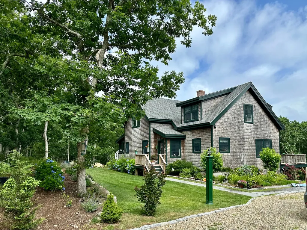 96 Hammett Lane Chilmark MA 02535