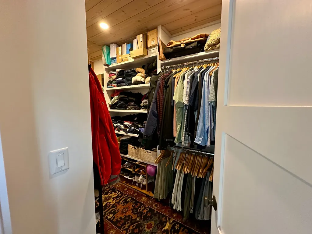 96 Hammett Lane Chilmark MA 02535