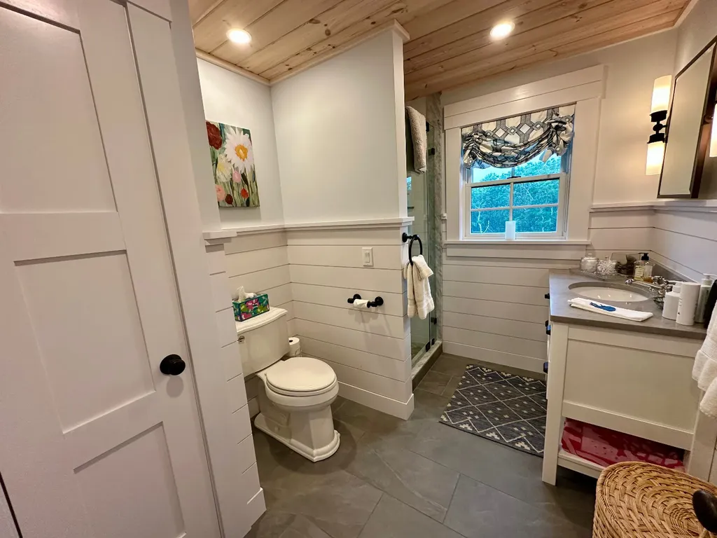 96 Hammett Lane Chilmark MA 02535