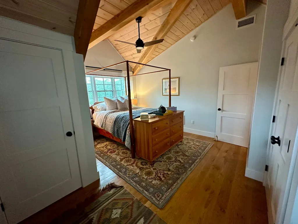 96 Hammett Lane Chilmark MA 02535