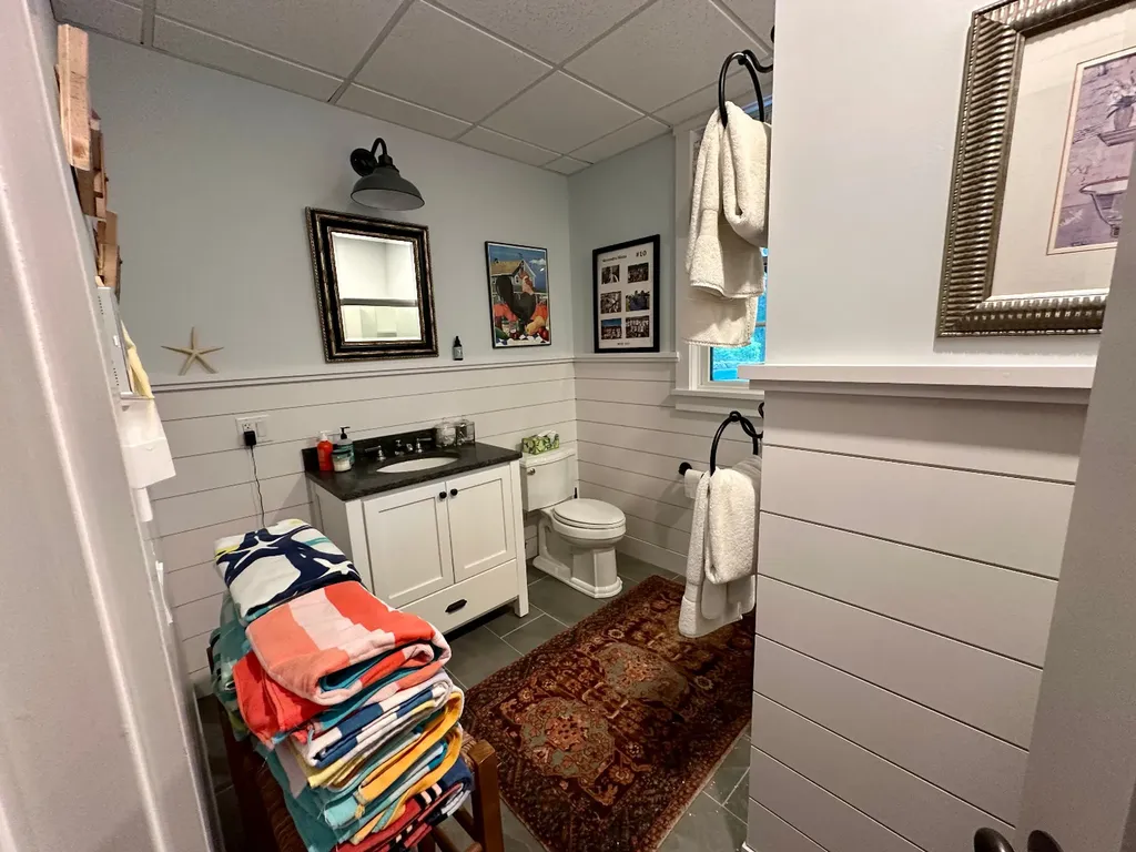 96 Hammett Lane Chilmark MA 02535