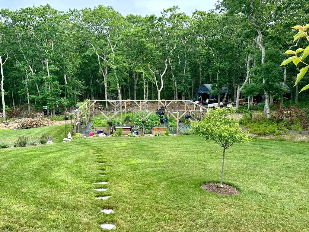 96 Hammett Lane Chilmark MA 02535