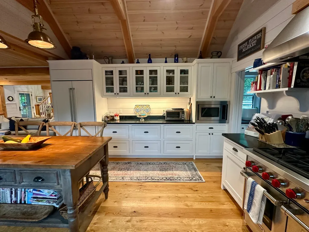 96 Hammett Lane Chilmark MA 02535