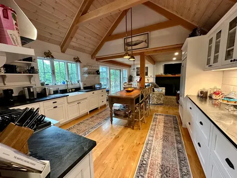 96 Hammett Lane Chilmark MA 02535