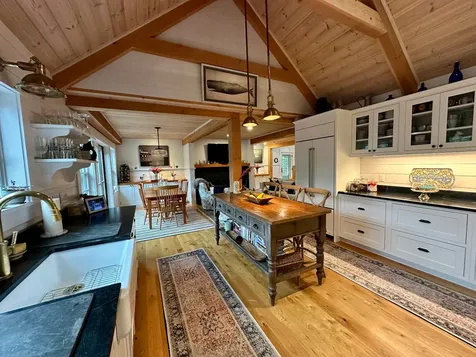 96 Hammett Lane Chilmark MA 02535