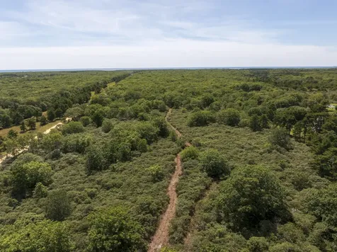 32 Edgartown-west Tisbury Road West Tisbury MA 02575