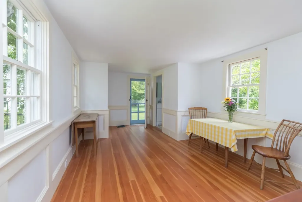 40 Scotchmans Lane West Tisbury MA 02575