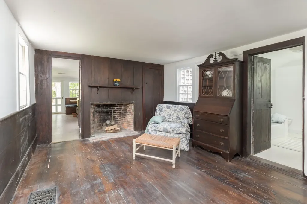 40 Scotchmans Lane West Tisbury MA 02575