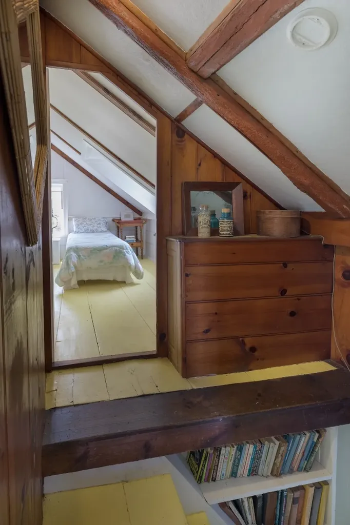 40 Scotchmans Lane West Tisbury MA 02575