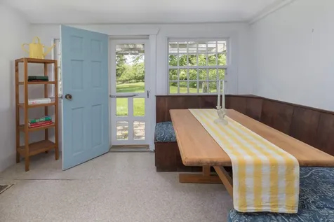 40 Scotchmans Lane West Tisbury MA 02575