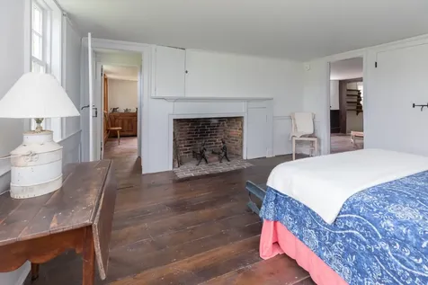 40 Scotchmans Lane West Tisbury MA 02575