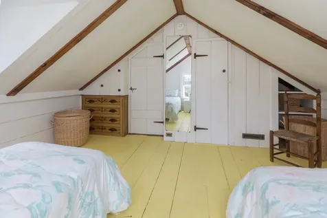 40 Scotchmans Lane West Tisbury MA 02575