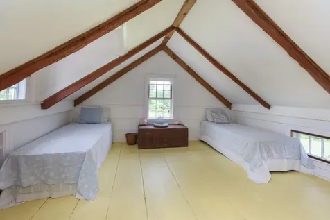 40 Scotchmans Lane West Tisbury MA 02575