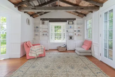 40 Scotchmans Lane West Tisbury MA 02575