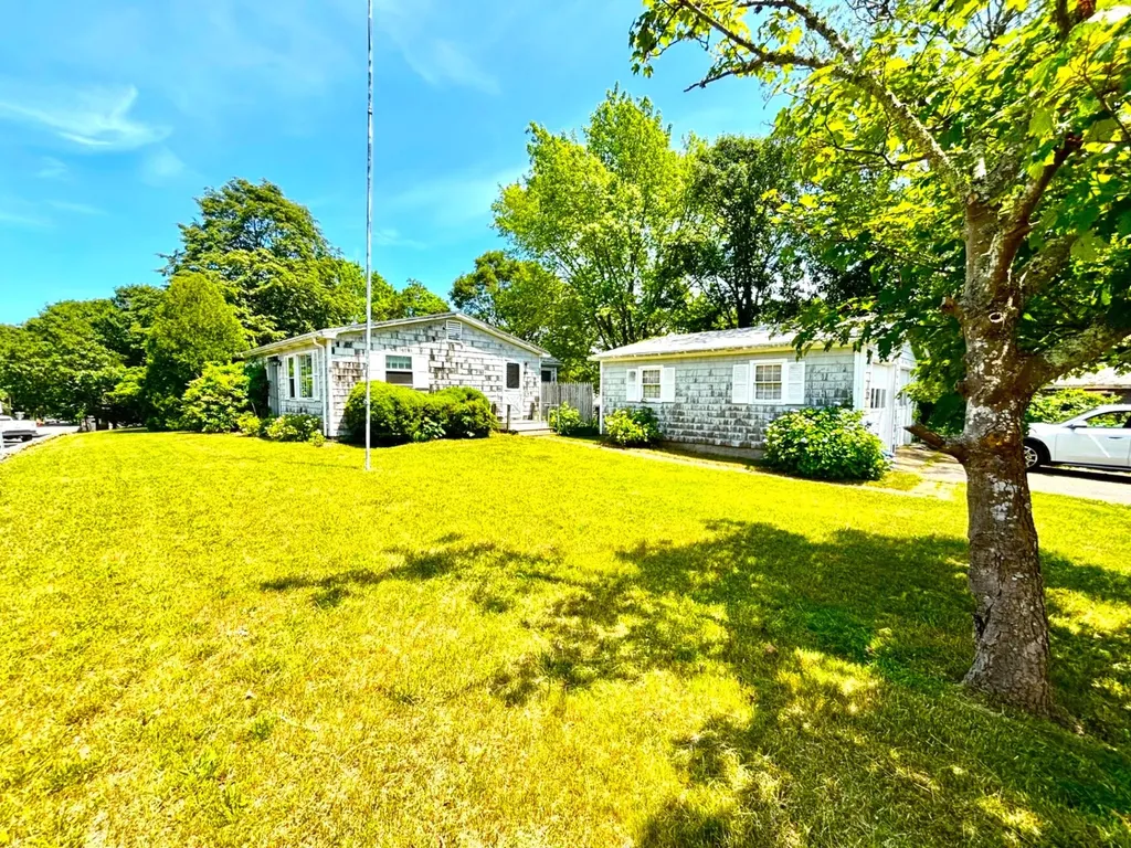 299 Franklin Street Vineyard Haven MA 02568