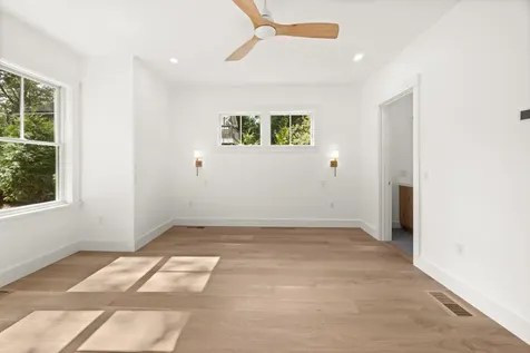 34 Davis Street Vineyard Haven MA 02568