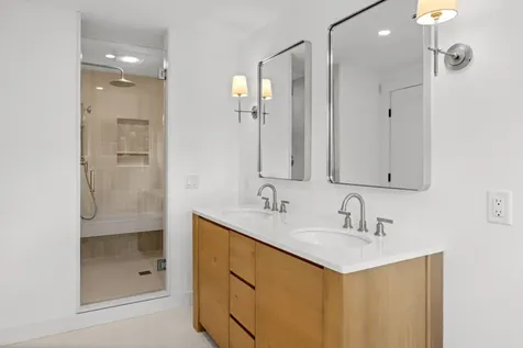 34 Davis Street Vineyard Haven MA 02568