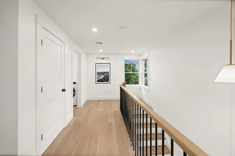 34 Davis Street Vineyard Haven MA 02568