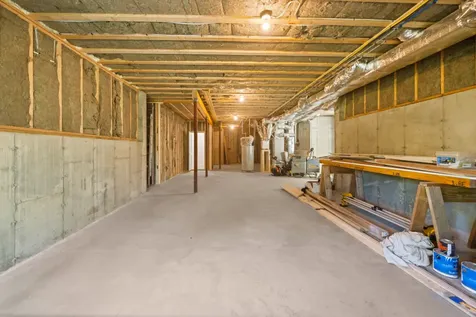 34 Davis Street Vineyard Haven MA 02568