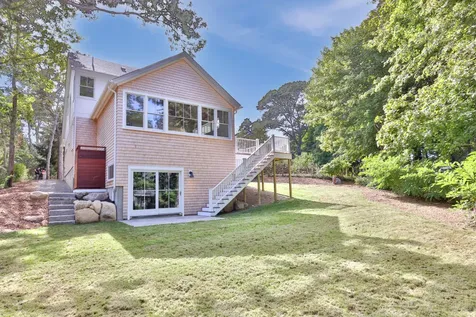 34 Davis Street Vineyard Haven MA 02568