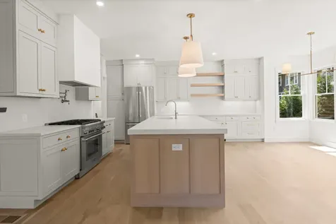 34 Davis Street Vineyard Haven MA 02568