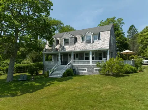 33 Goethals Way Vineyard Haven MA 02568
