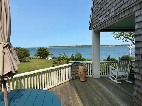 33 Goethals Way Vineyard Haven MA 02568